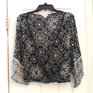 Xhilaration Blouse Black White Criss Cross Elastic Waist Size M